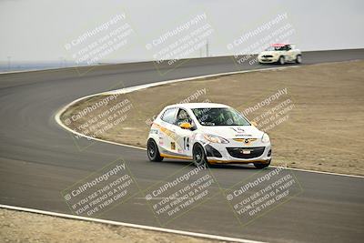 media/Jan-26-2025-CalClub SCCA (Sun) [[cfcea7df88]]/Group 5/Race/